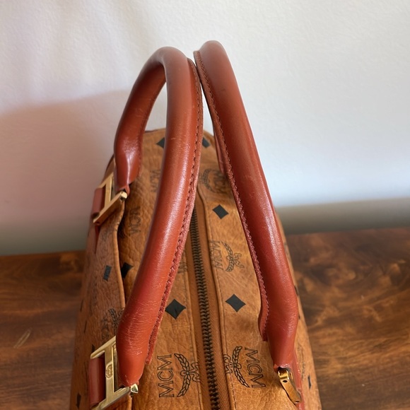 MCM Boston Bag - Picture 5 of 16